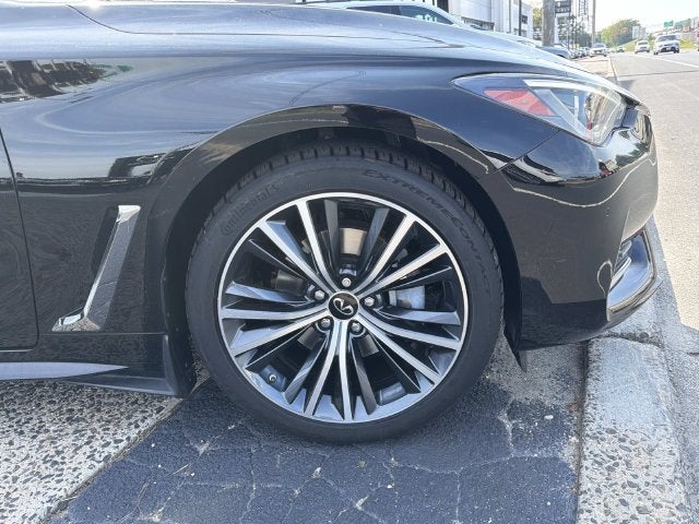 2022 INFINITI Q60 LUXE