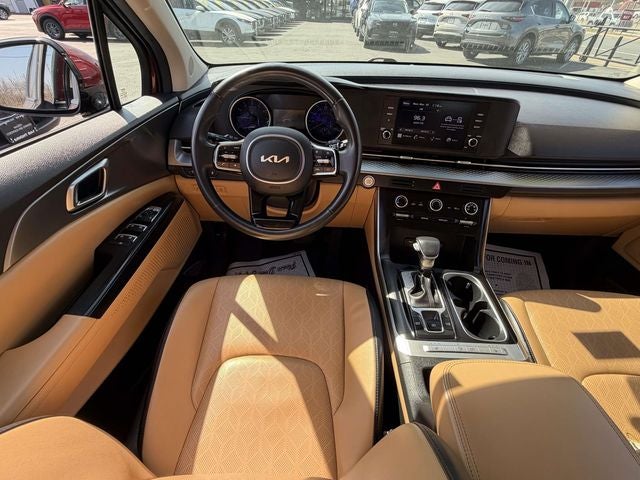 2024 Kia Carnival LX