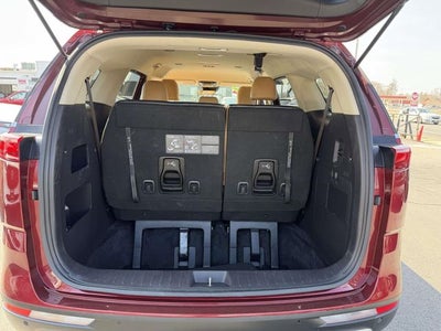 2024 Kia Carnival LX