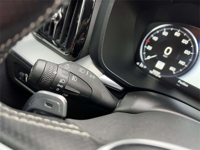 2019 Volvo XC60 T6 R-Design