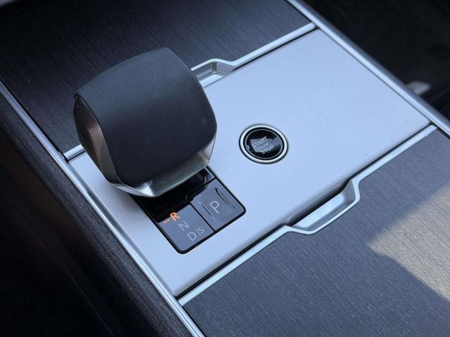 2024 Land Rover Range Rover SE