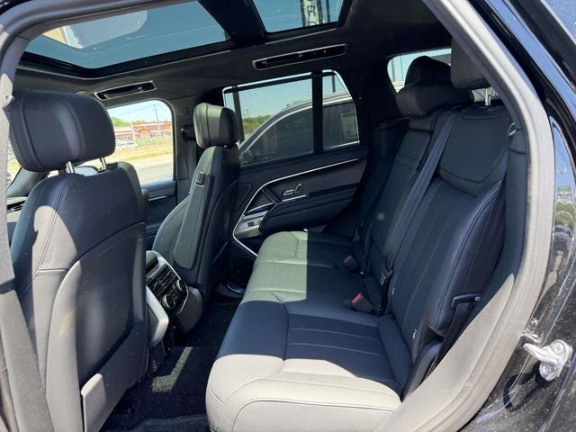 2024 Land Rover Range Rover SE