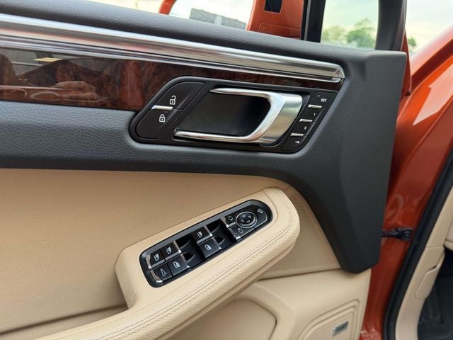 2022 Porsche Macan S
