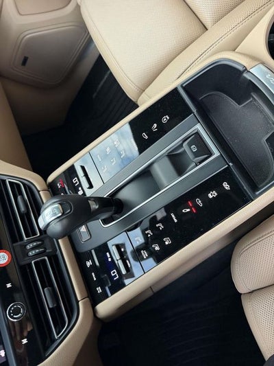 2022 Porsche Macan S