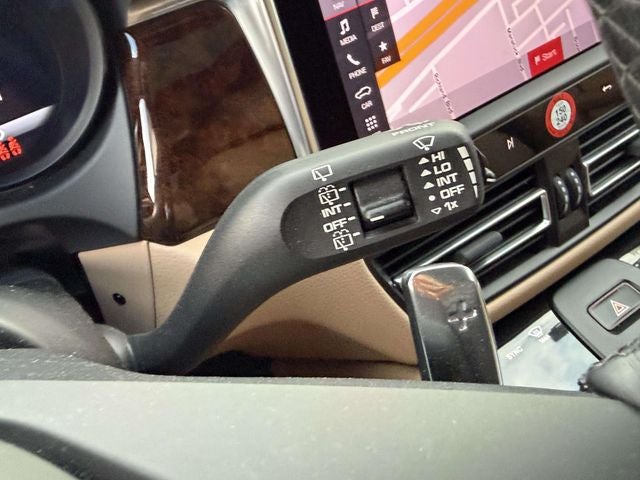 2022 Porsche Macan S