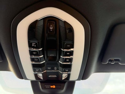 2022 Porsche Macan S