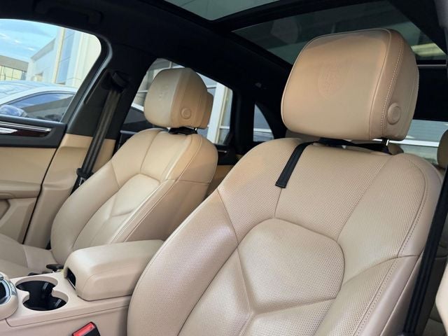 2022 Porsche Macan S