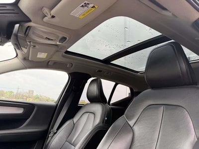 2019 Volvo XC40 Momentum