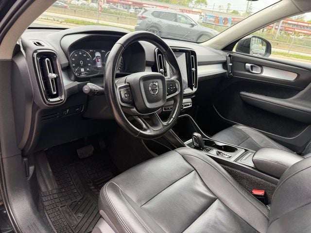 2019 Volvo XC40 Momentum