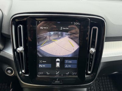 2019 Volvo XC40 Momentum