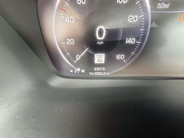 2019 Volvo XC40 Momentum