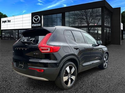2019 Volvo XC40 Momentum