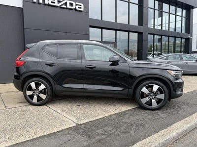 2019 Volvo XC40 Momentum