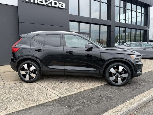 2019 Volvo XC40 Momentum