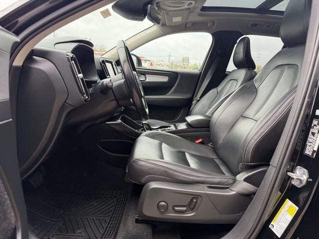 2019 Volvo XC40 Momentum
